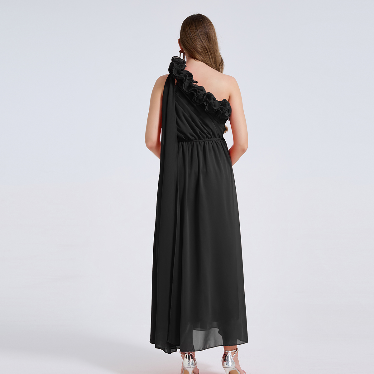 Real shot unique asymmetric strapless design, three-dimensional floral elastic high waisted dress with ribbon and large swing skirt Real shot unique asymmetric strapless design, three-dimensional floral elastic high waisted dress with ribbon and large swing skirt