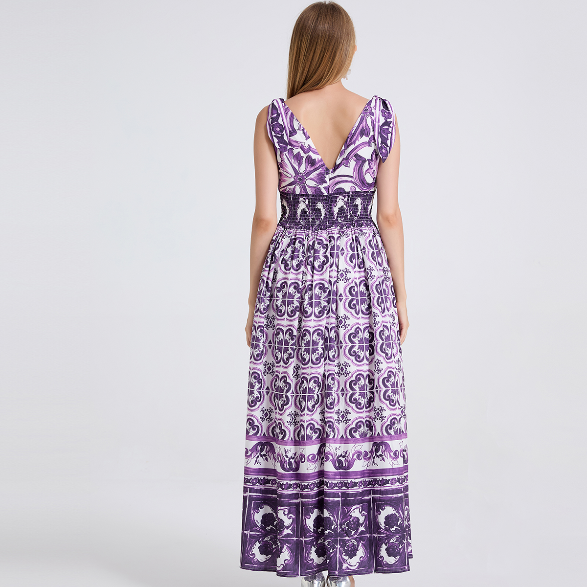 Sexy V-neck positioning printed elastic high waisted dress with bow tie and tie, slim fit large swing skirt Sexy V-neck positioning printed elastic high waisted dress with bow tie and tie, slim fit large swing skirt