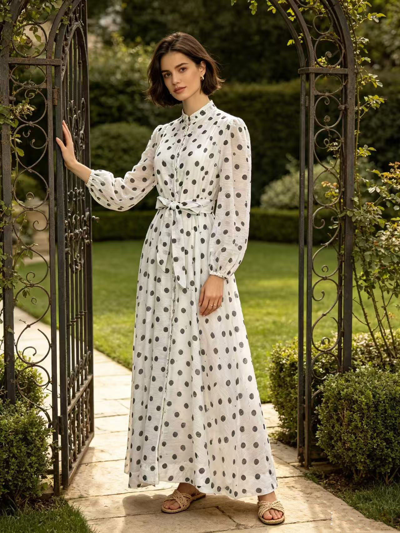 Classic European and American style women's clothing with polka dot stand up collar, single breasted lantern sleeves, heavy-duty nail drill waist cinching, large swing dress, long skirt Classic European and American style women's clothing with polka dot stand up collar, single breasted lantern sleeves, heavy-duty nail drill waist cinching, large swing dress, long skirt