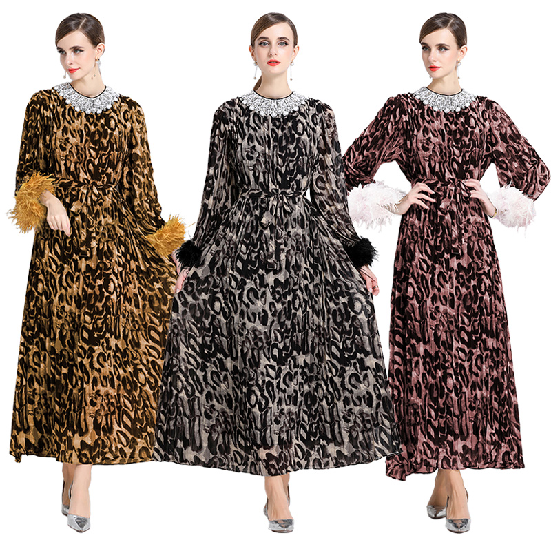 Original Fashion Heavy Industry Single Ostrich Feather Inlaid Diamond Collar Crimson Temperament Dress