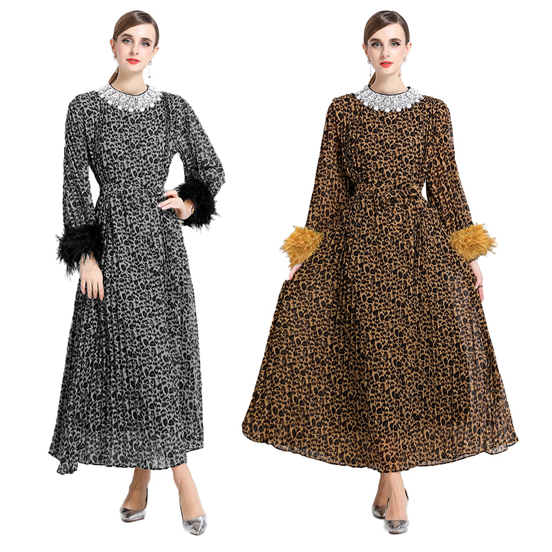 Fashionable Heavy Industry Single Ostrich Feather Inlaid Diamond Collar Crimson Temperament Dress