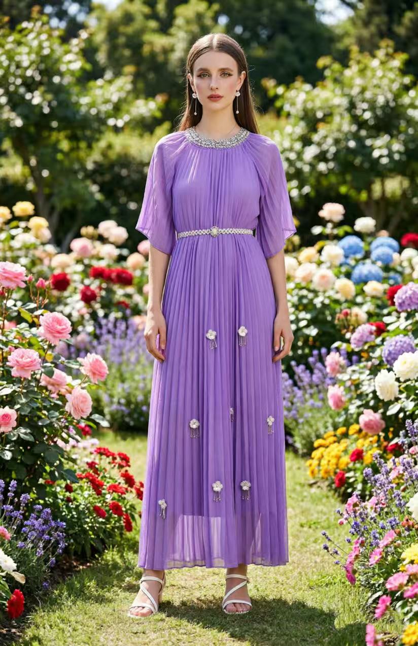 2026 Heavy Industry Diamond inlaid pleated handmade flower tassel pleated dress 2026 Heavy Industry Diamond inlaid pleated handmade flower tassel pleated dress