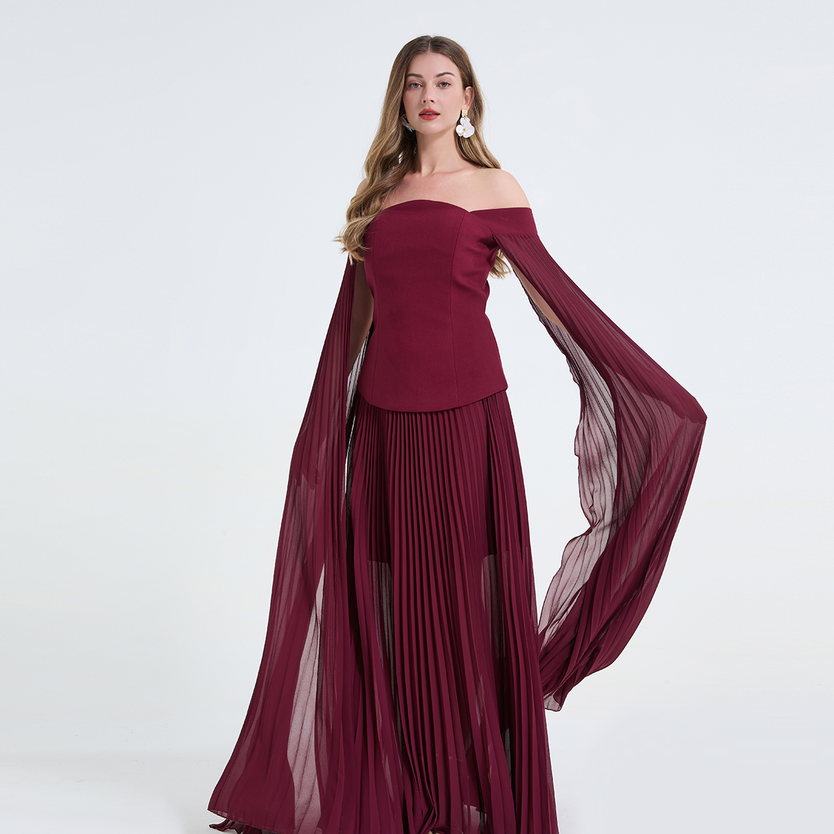 Real shot elegant temperament, flowing one shoulder strapless top+high waisted folded skirt, fashionable two-piece set Real shot elegant temperament, flowing one shoulder strapless top+high waisted folded skirt, fashionable two-piece set
