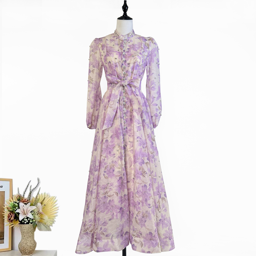 Classic European and American style women's clothing with polka dot stand up collar, single breasted lantern sleeves, heavy-duty nail drill waist cinching, large swing dress, long skirt Classic European and American style women's clothing with polka dot stand up collar, single breasted lantern sleeves, heavy-duty nail drill waist cinching, large swing dress, long skirt