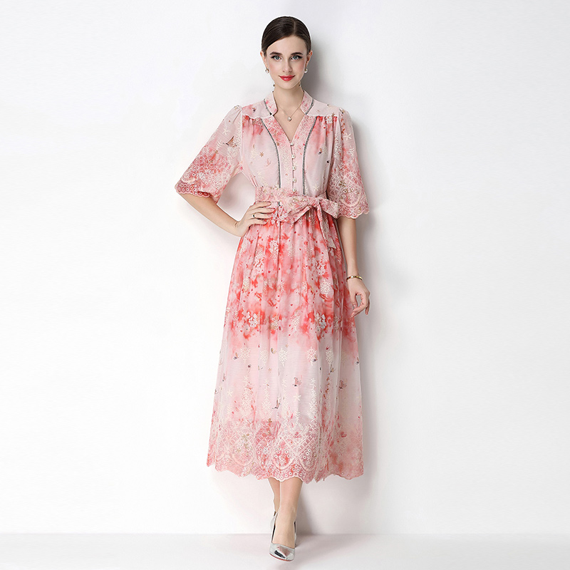 2026 Heavy Industry Hollow Positioning Printed Brick Set Dress