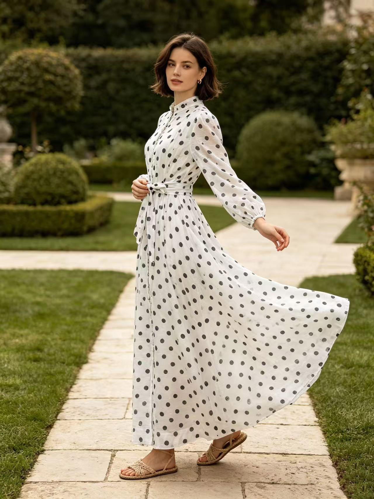 Classic European and American style women's clothing with polka dot stand up collar, single breasted lantern sleeves, heavy-duty nail drill waist cinching, large swing dress, long skirt Classic European and American style women's clothing with polka dot stand up collar, single breasted lantern sleeves, heavy-duty nail drill waist cinching, large swing dress, long skirt