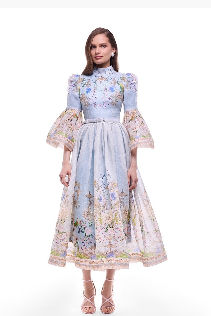 French retro positioning printed stand up collar five quarter flared sleeves slim fit waist cinching big swing dress summer vacation style long skirt French retro positioning printed stand up collar five quarter flared sleeves slim fit waist cinching big swing dress summer vacation style long skirt