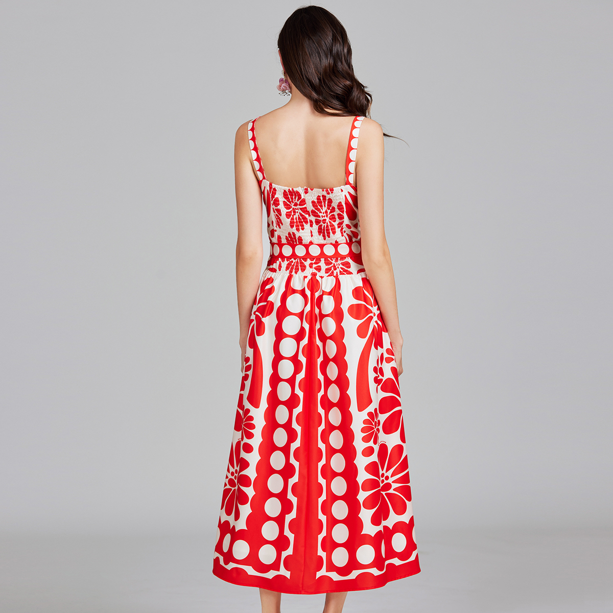 Real shot of European and American high waisted classic polka dot printed suspender long dress with elastic rubber band at the back Real shot of European and American high waisted classic polka dot printed suspender long dress with elastic rubber band at the back