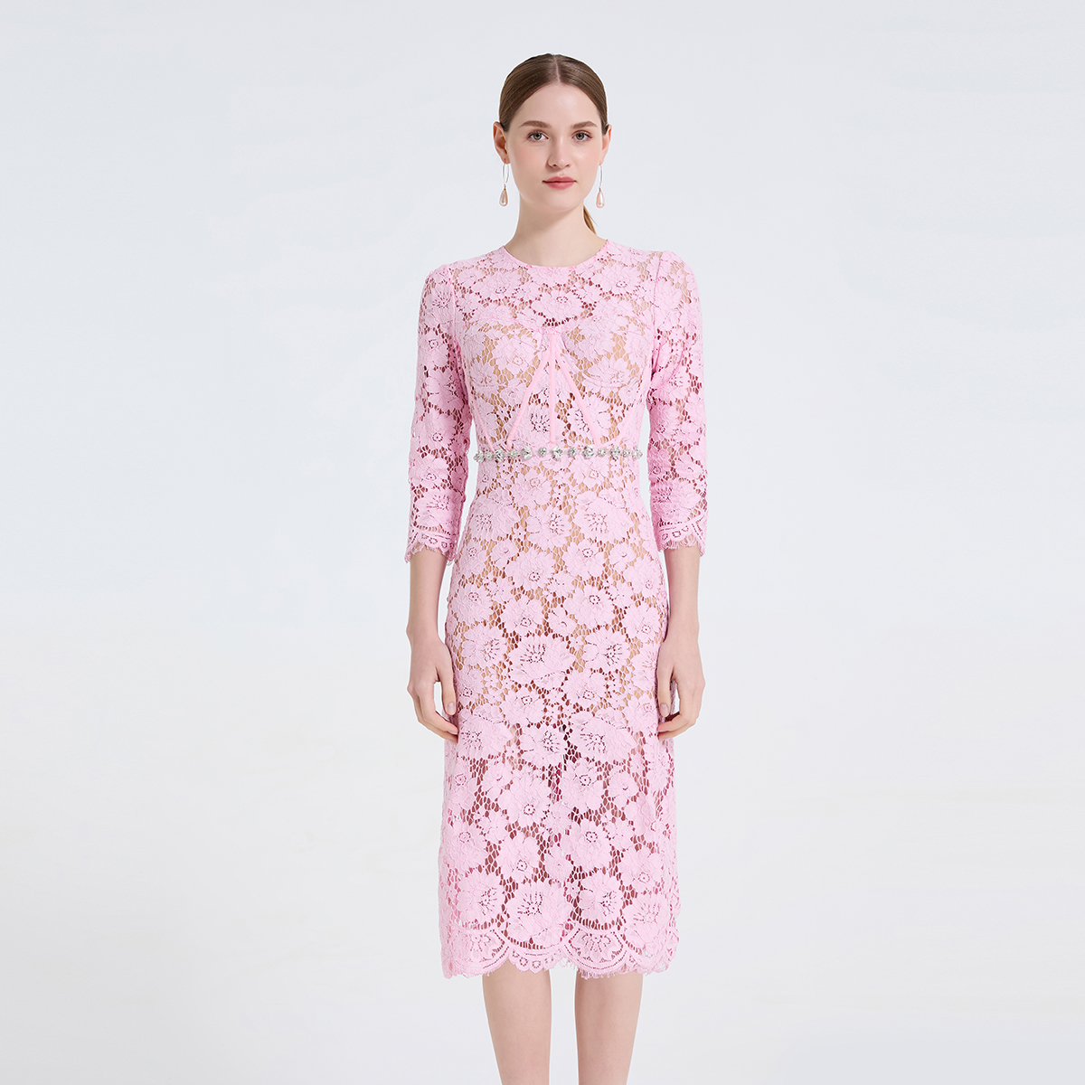 New lace three-dimensional chest cushion fishbone diamond embellished dress with round neck, mid sleeves, slim fit and hip hugging skirt New lace three-dimensional chest cushion fishbone diamond embellished dress with round neck, mid sleeves, slim fit and hip hugging skirt