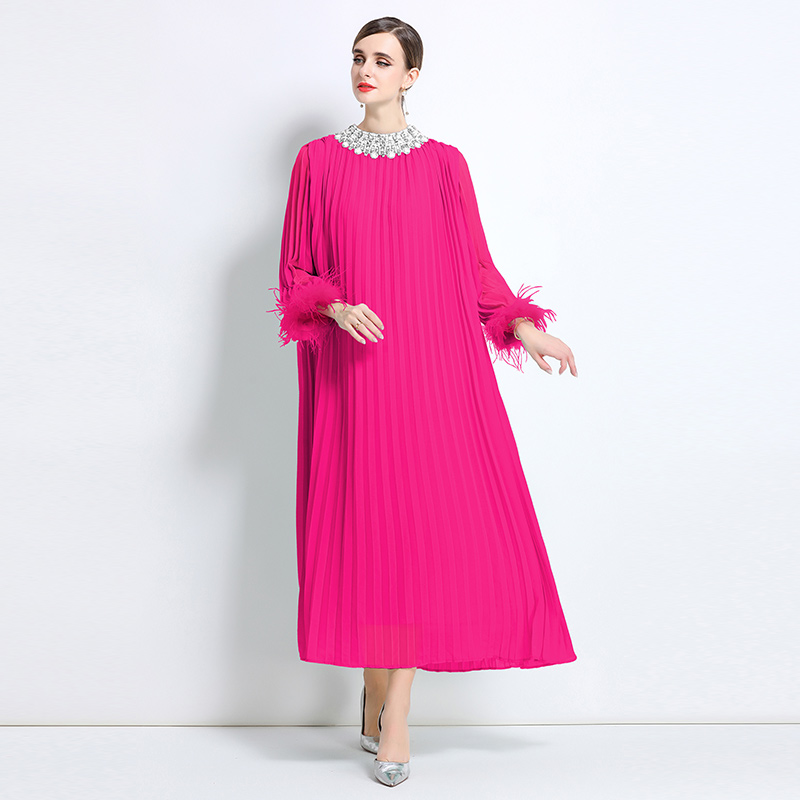 Fashionable Heavy Industry Single Ostrich Feather Inlaid Diamond Collar Crimson Temperament Dress Fashionable Heavy Industry Single Ostrich Feather Inlaid Diamond Collar Crimson Temperament Dress