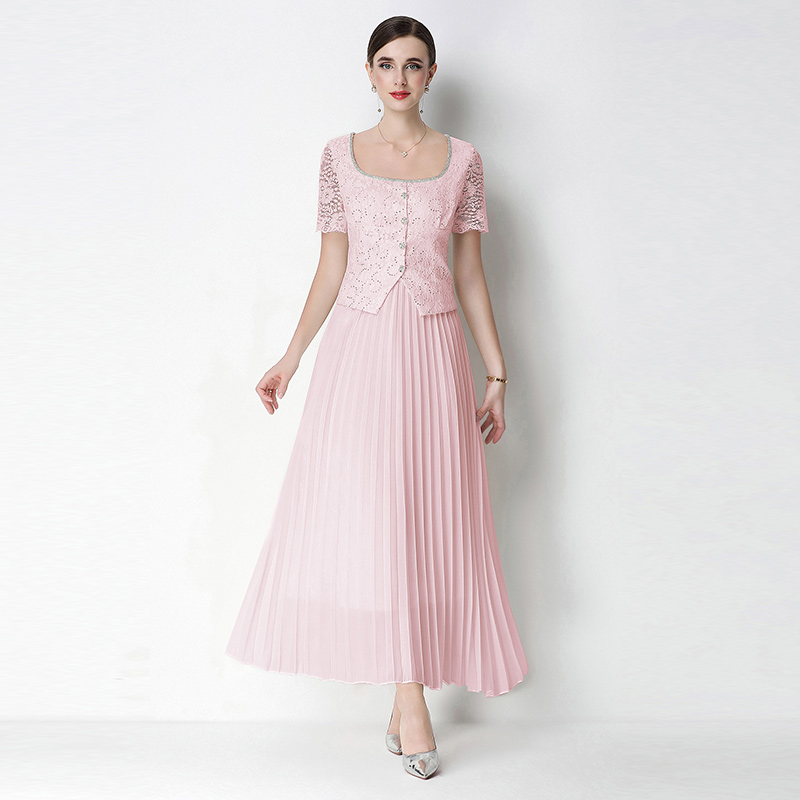 Embroidered heavy industry nail bead square neck versatile top with pleated skirt, fairy like floating skirt Embroidered heavy industry nail bead square neck versatile top with pleated skirt, fairy like floating skirt