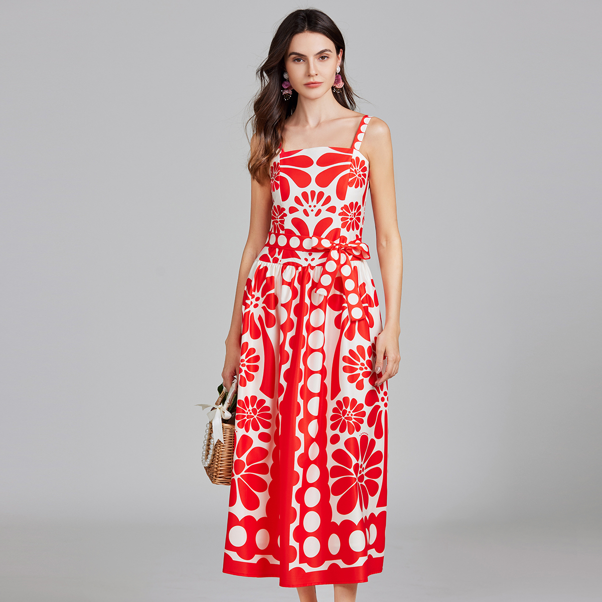 Real shot of European and American high waisted classic polka dot printed suspender long dress with elastic rubber band at the back Real shot of European and American high waisted classic polka dot printed suspender long dress with elastic rubber band at the back