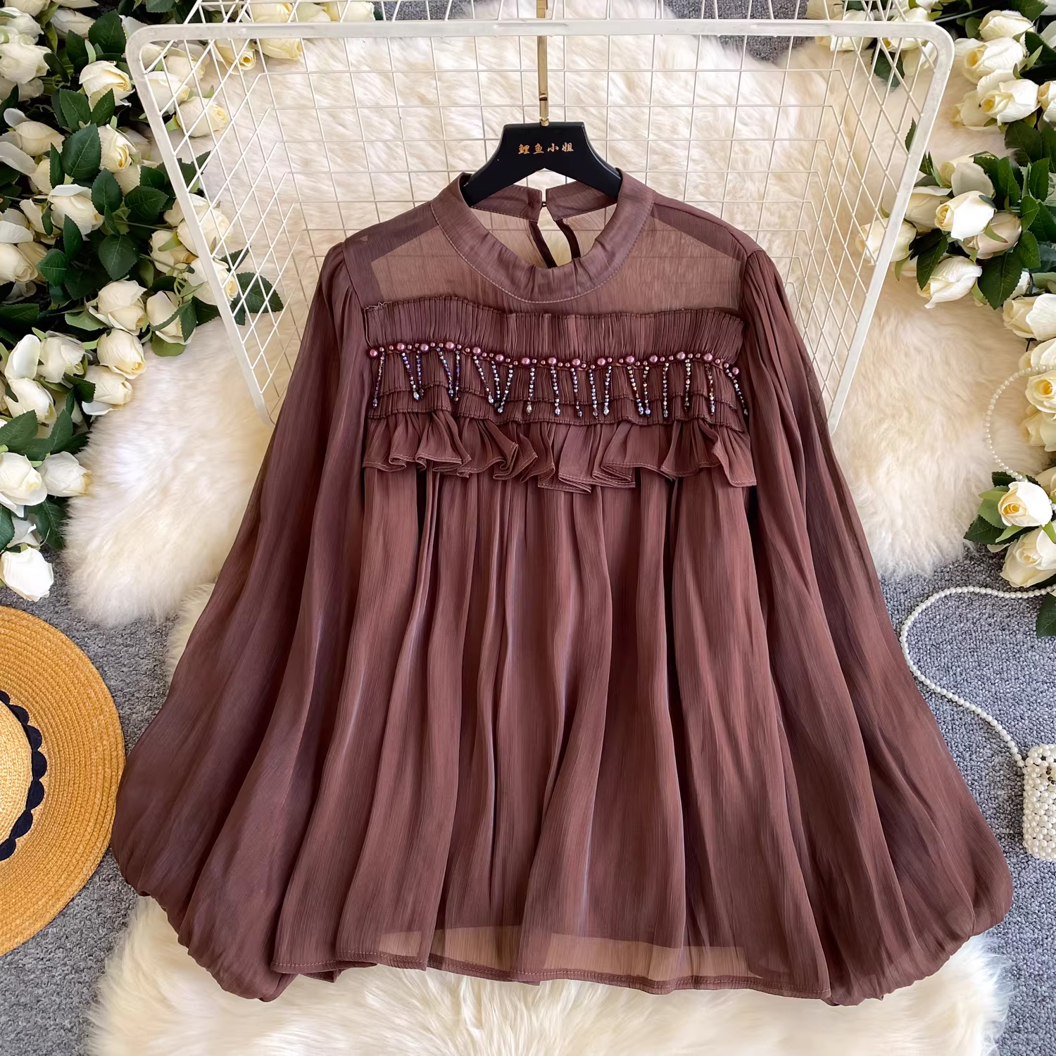 Sweet and girlish style three-dimensional flower lantern sleeve shirt for women commuting, nail bead fairy style high-end pink shirt Sweet and girlish style three-dimensional flower lantern sleeve shirt for women commuting, nail bead fairy style high-end pink shirt