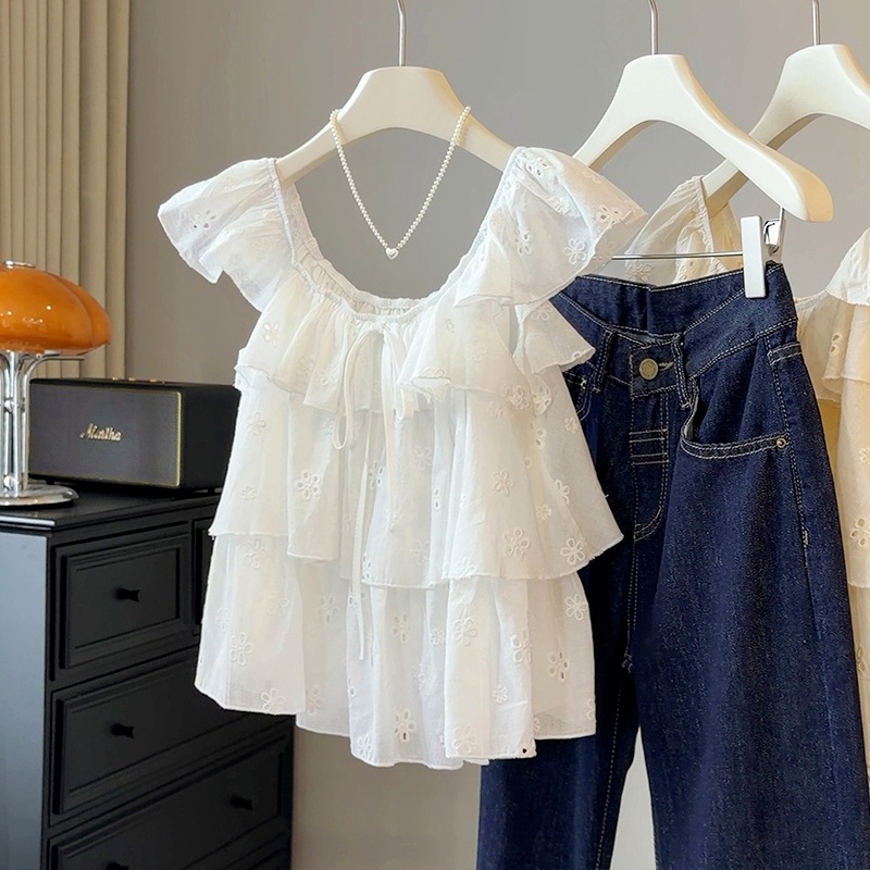 Korean version sweet ruffle edge small fly sleeve shirt for women's summer new style, layered and age reducing versatile sleeveless doll shirt