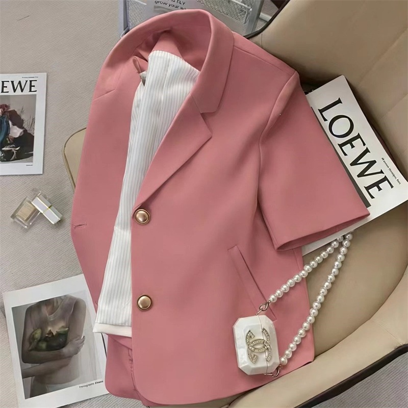 Off white short sleeved suit jacket for women, summer 2026 new style, popular online commuting short stature ultra short suit Off white short sleeved suit jacket for women, summer 2026 new style, popular online commuting short stature ultra short suit