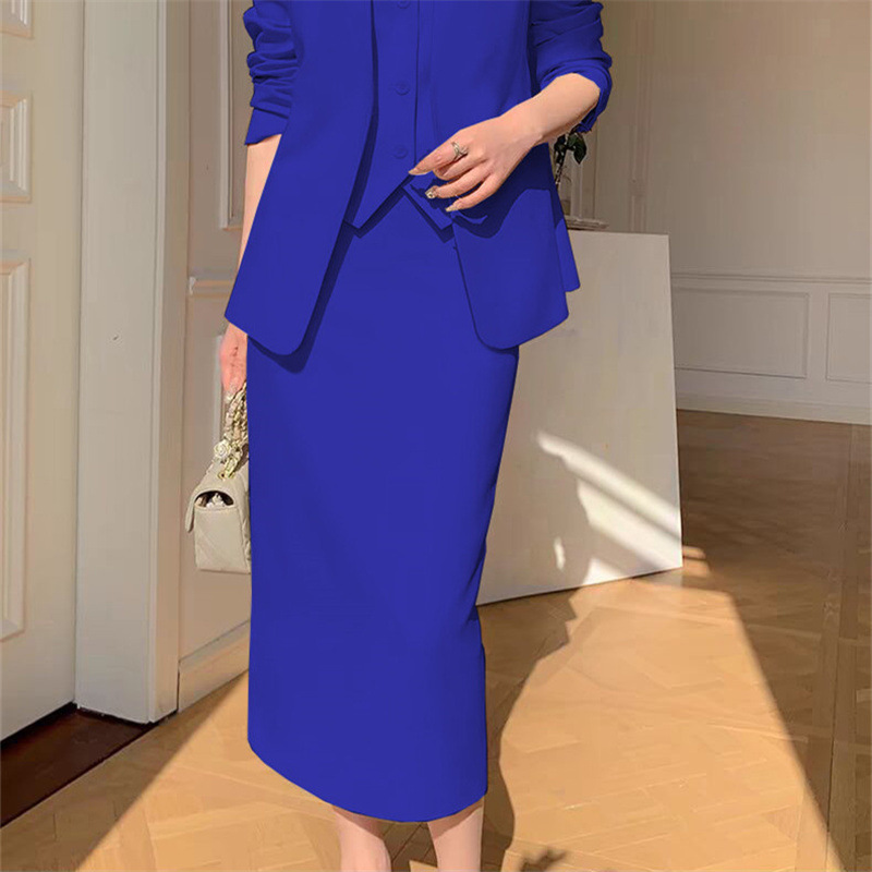 Large size suit set for women in spring and autumn, with a slim and loose fit, suitable for casual commuting, professional attire, and temperament. Two piece suit for women Large size suit set for women in spring and autumn, with a slim and loose fit, suitable for casual commuting, professional attire, and temperament. Two piece suit for women