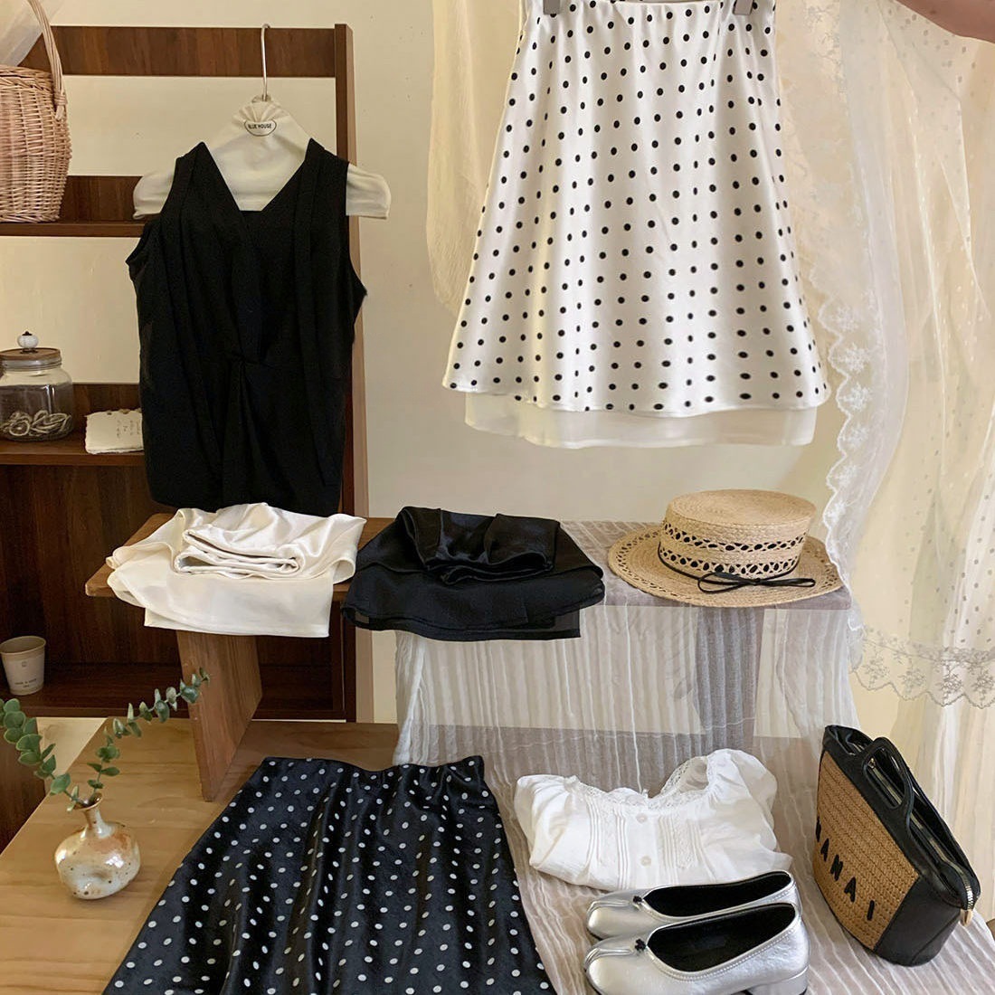 Retro polka dot solid color patchwork acetate satin A-line skirt for women in summer French elegant slimming fish tail mid skirt Retro polka dot solid color patchwork acetate satin A-line skirt for women in summer French elegant slimming fish tail mid skirt