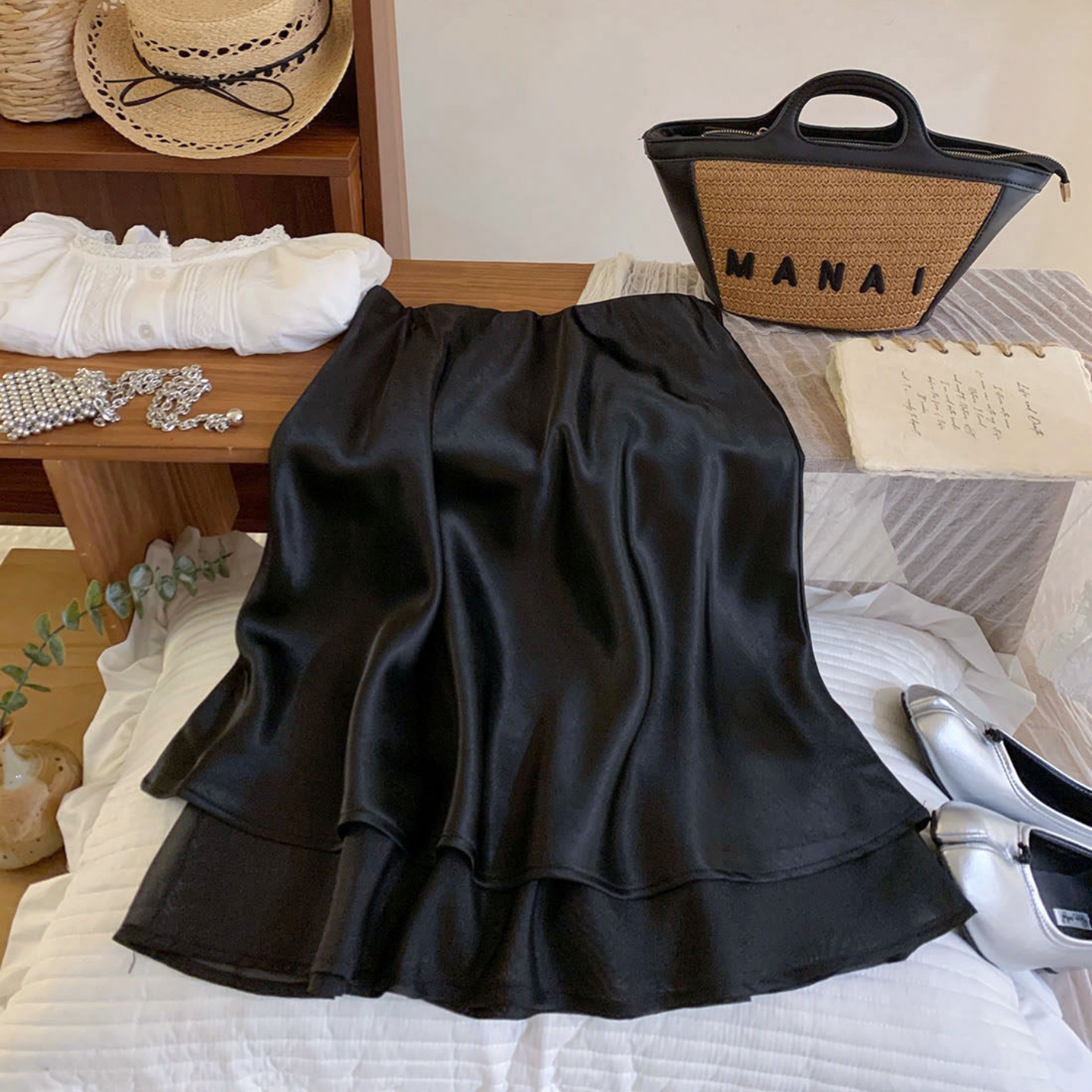 Retro polka dot solid color patchwork acetate satin A-line skirt for women in summer French elegant slimming fish tail mid skirt Retro polka dot solid color patchwork acetate satin A-line skirt for women in summer French elegant slimming fish tail mid skirt